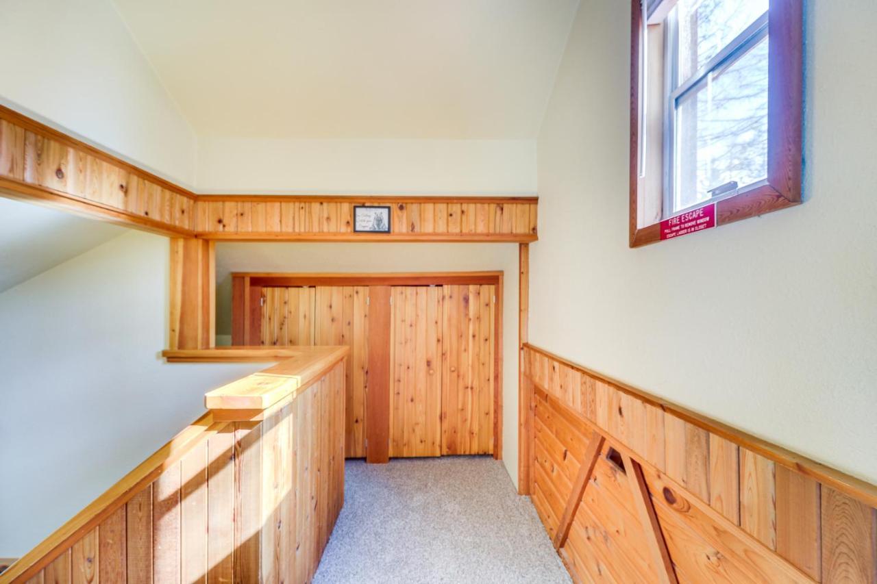 Hungry Horse Cabin With Gas Grill, Near Glacier! エクステリア 写真
